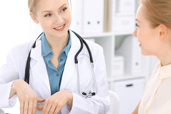 tái tạo lớp màng trinh đã bị rách ở chị em